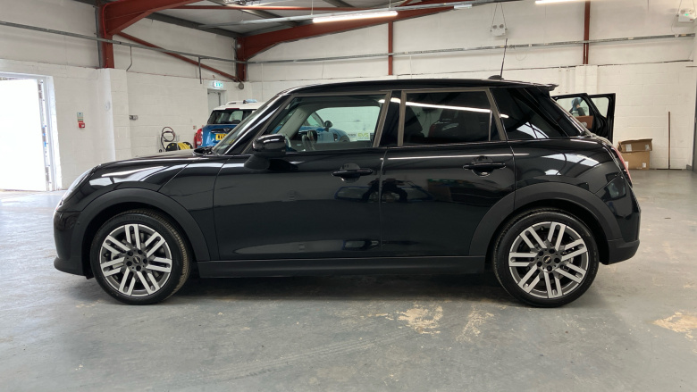 MINI Cooper 2.0 S Classic 5dr Auto Petrol Hatchback